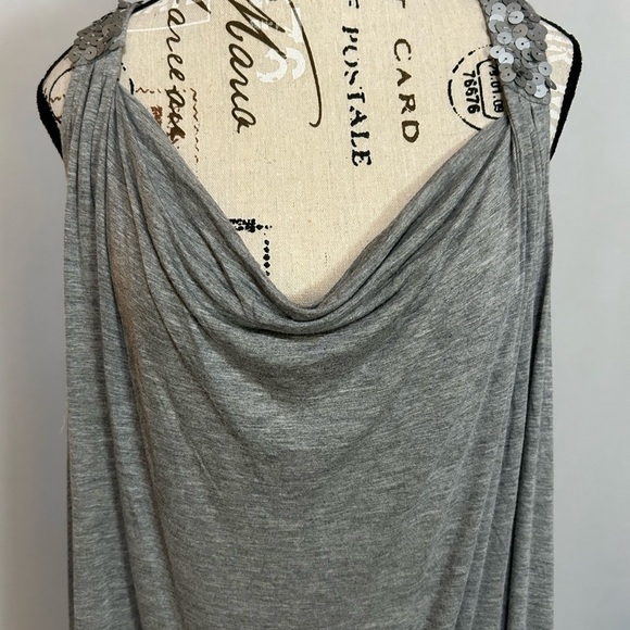 MICHAEL Michael Kors Gray Sequin Sleeveless Top. Large - Picture 2 of 8